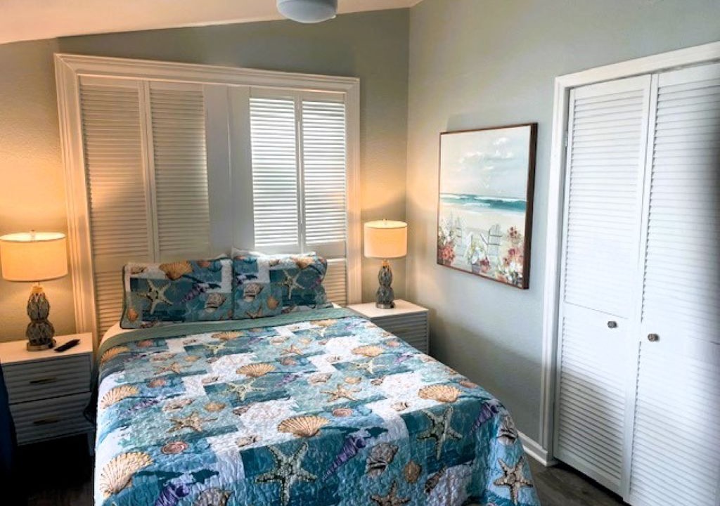 Photo of Bedroom in Bermuda Beach