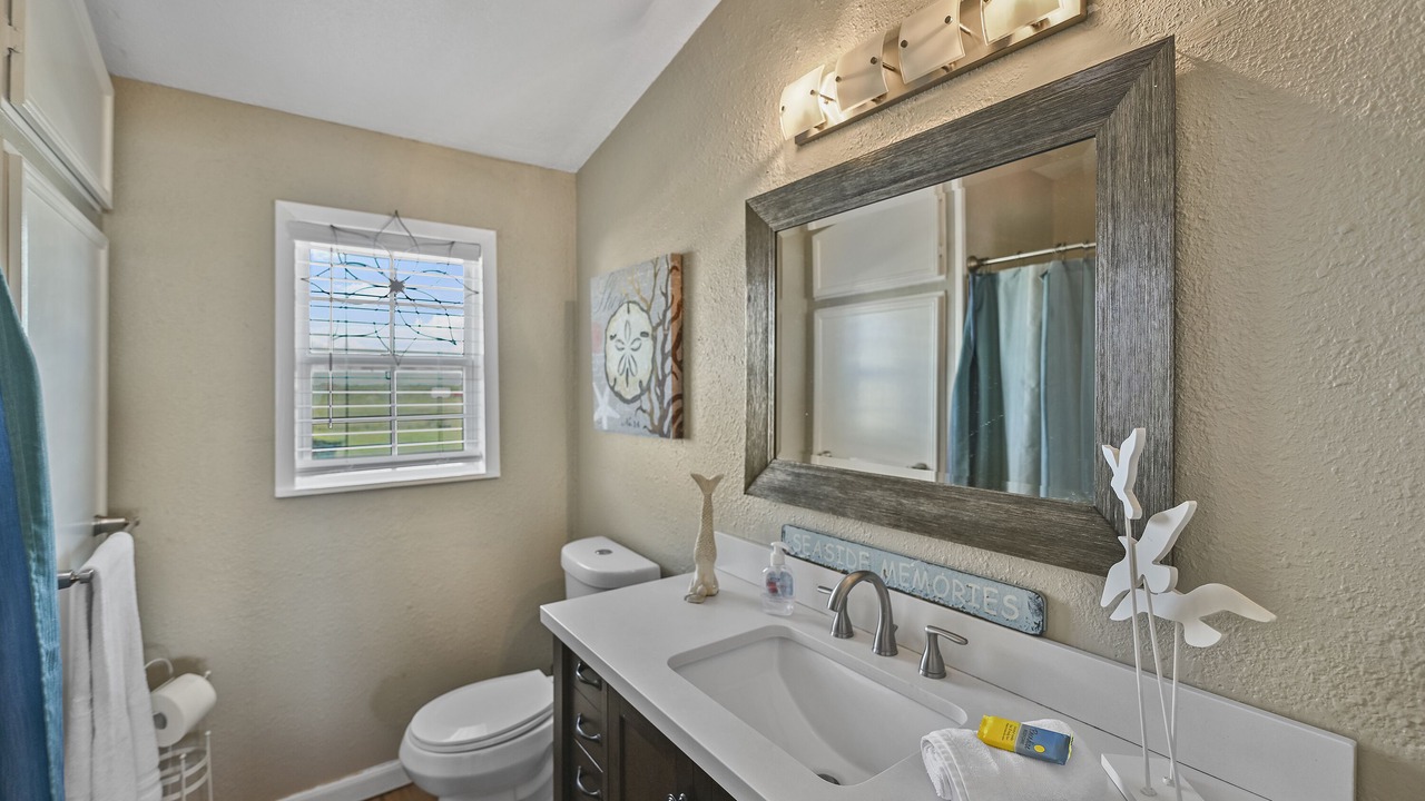 Photo of Bathroom in Bermuda Beach