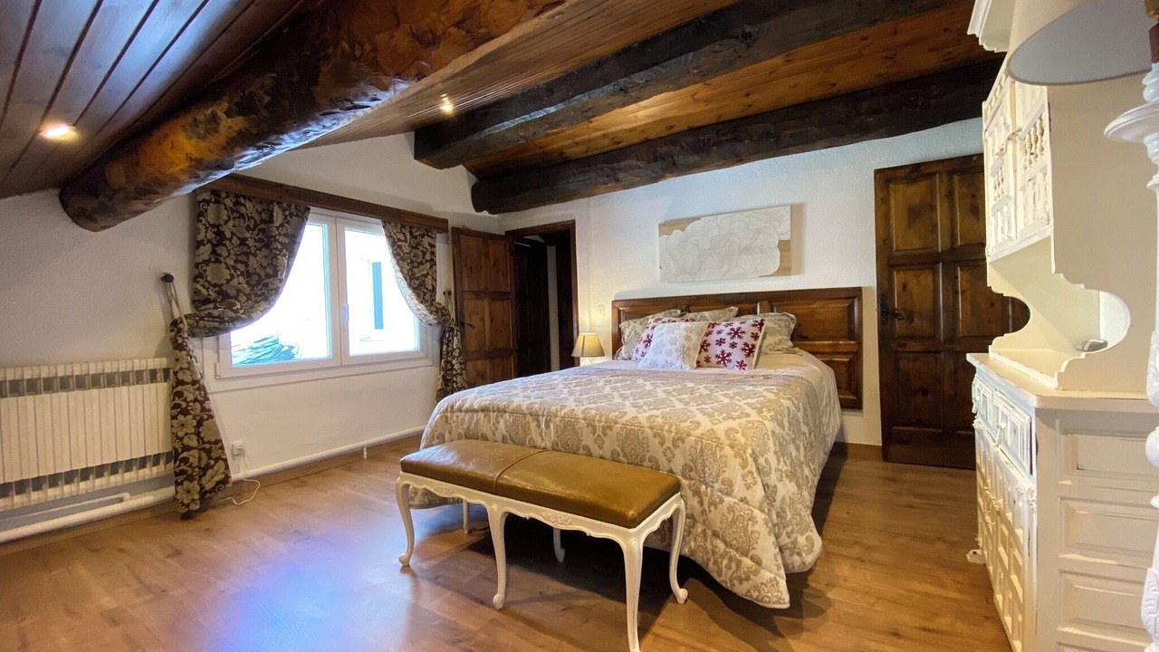 Photo of Bedroom in Llivia