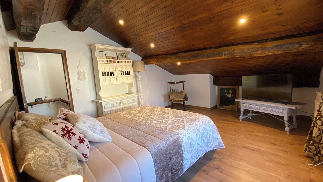Photo of Bedroom in Llivia