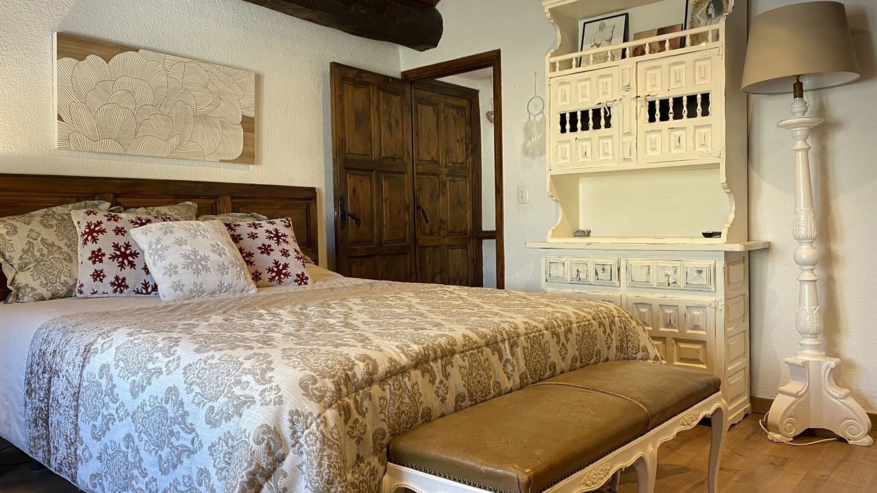 Photo of Bedroom in Llivia