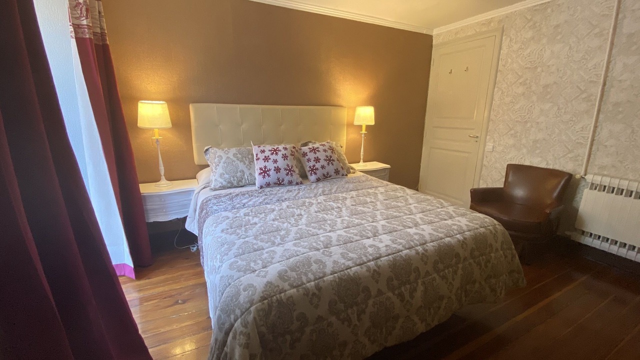 Photo of Bedroom in Llivia