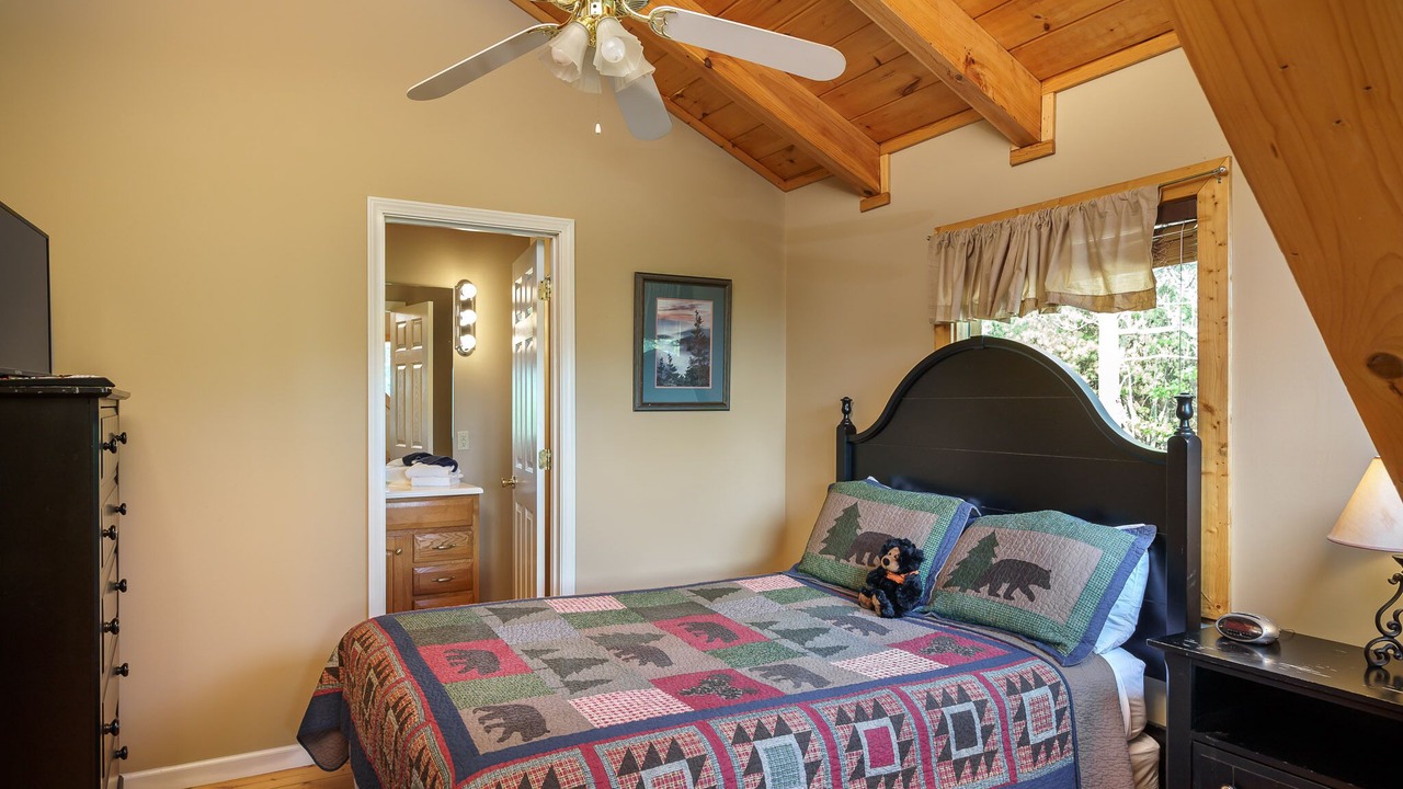 Photo of Bedroom in Thunder Mountain