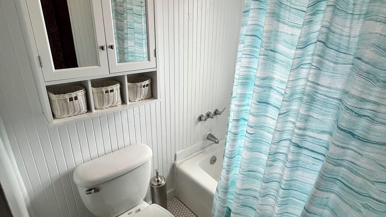 Photo of Bathroom in Nags Head