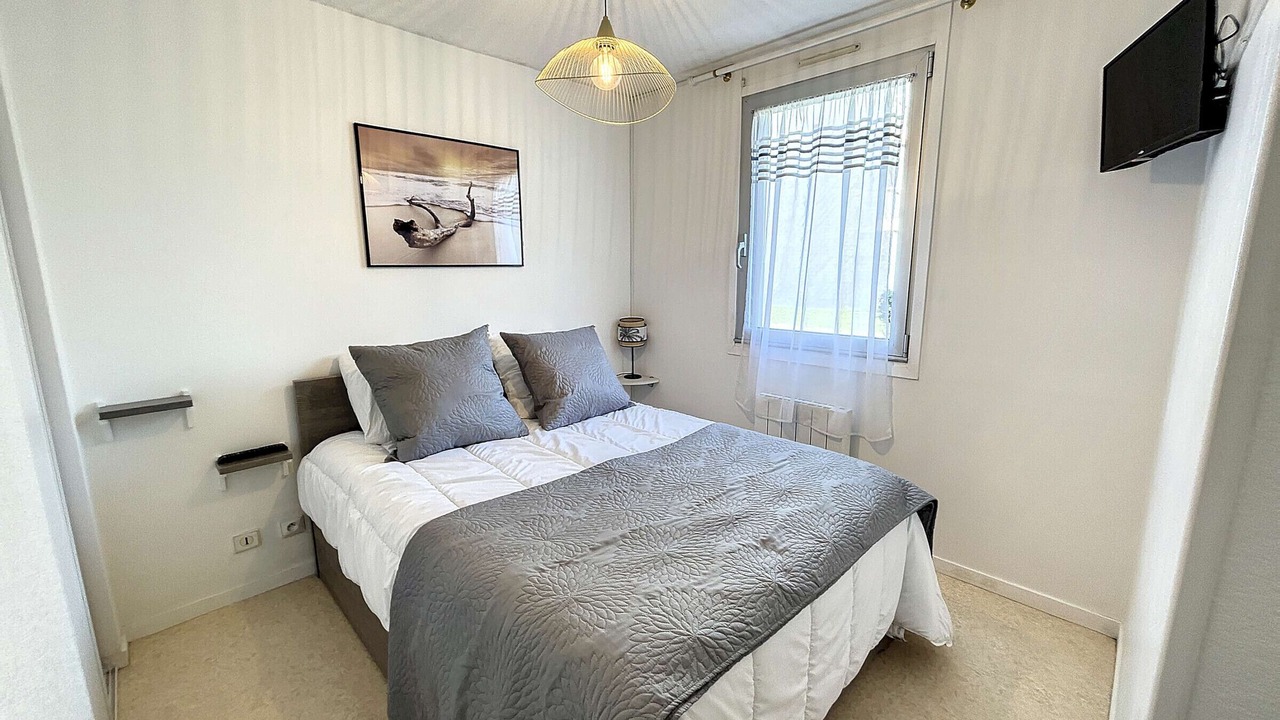 Photo of Bedroom in Jullouville