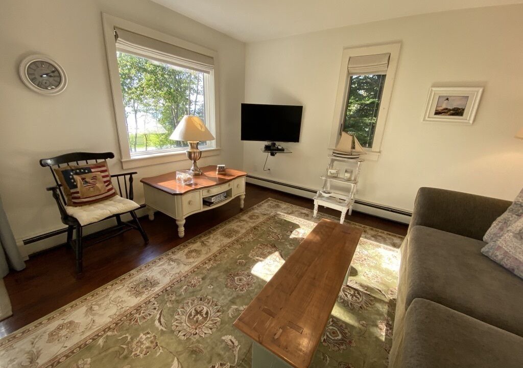 Photo of Livingroom in New Harbor