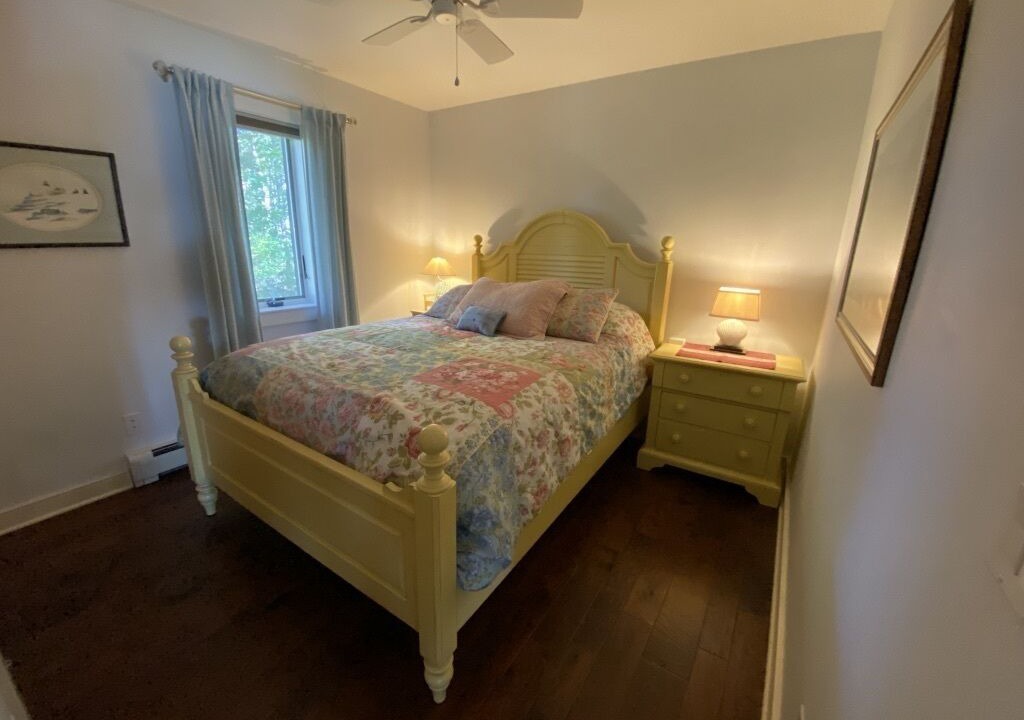 Photo of Bedroom in New Harbor