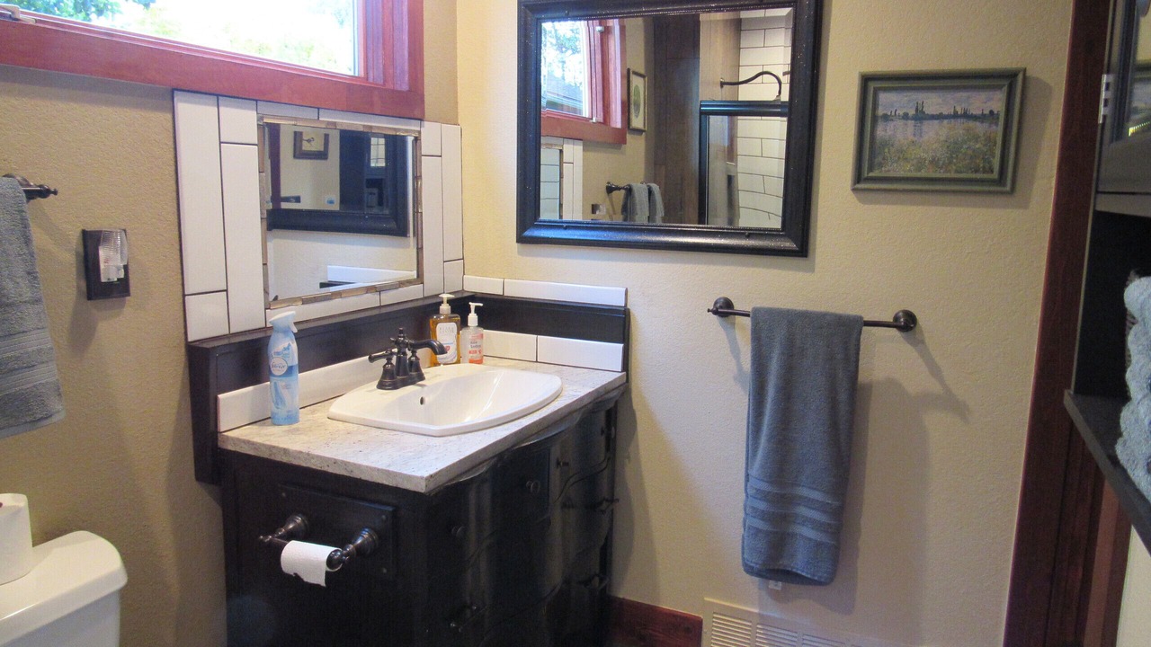 Photo of Bathroom in Broadmoor
