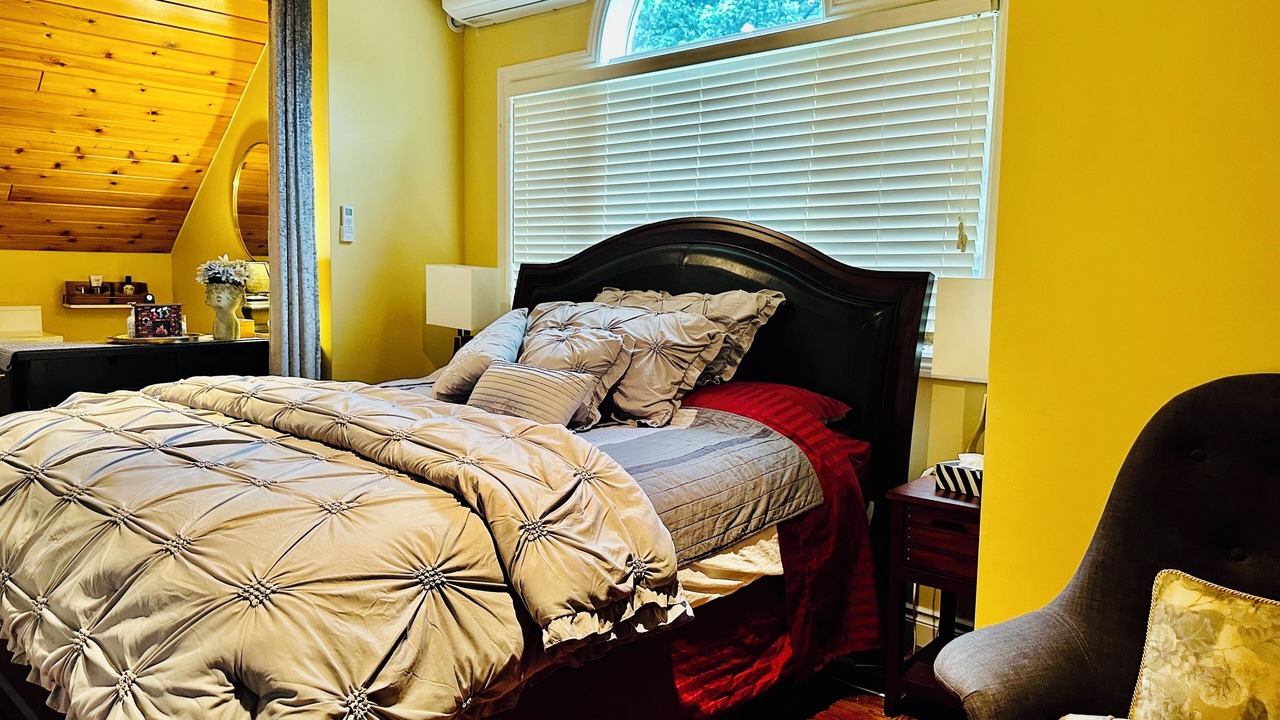 Photo of Bedroom in Georgian Bay