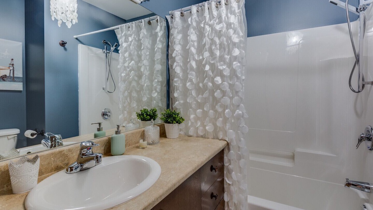 Photo of Bathroom in Magog