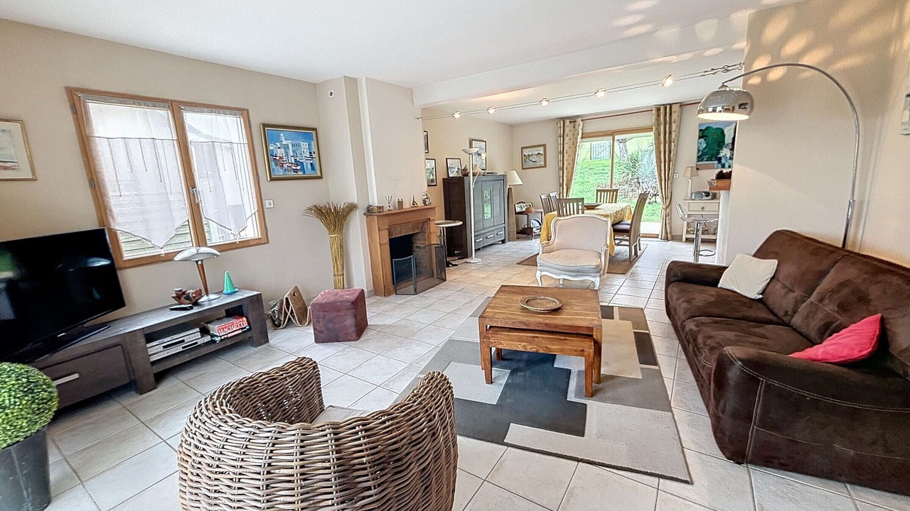 Photo of Livingroom in Saint-Pair-sur-Mer