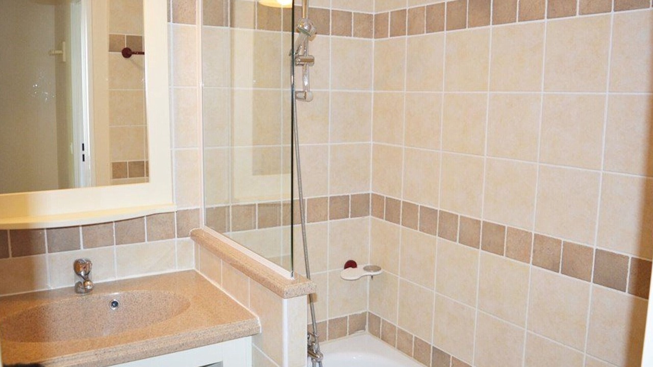 Photo of Bathroom in Rouret