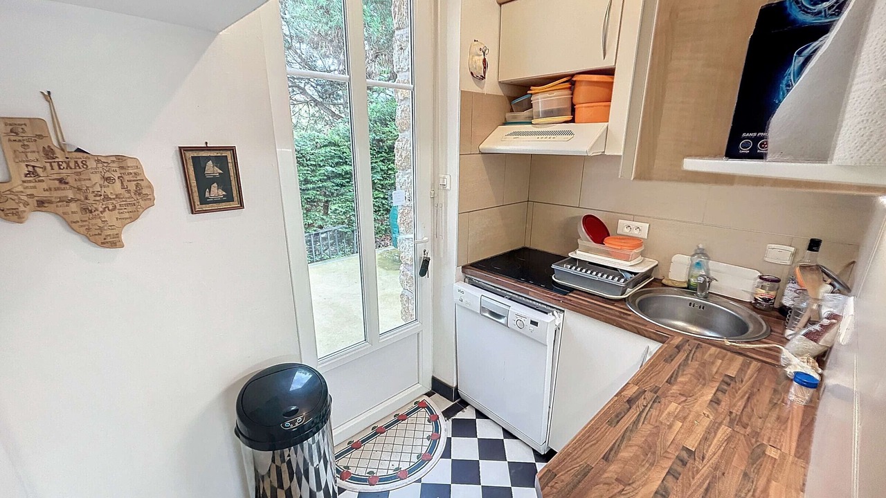 Photo of Kitchen in Jullouville-les-Pins