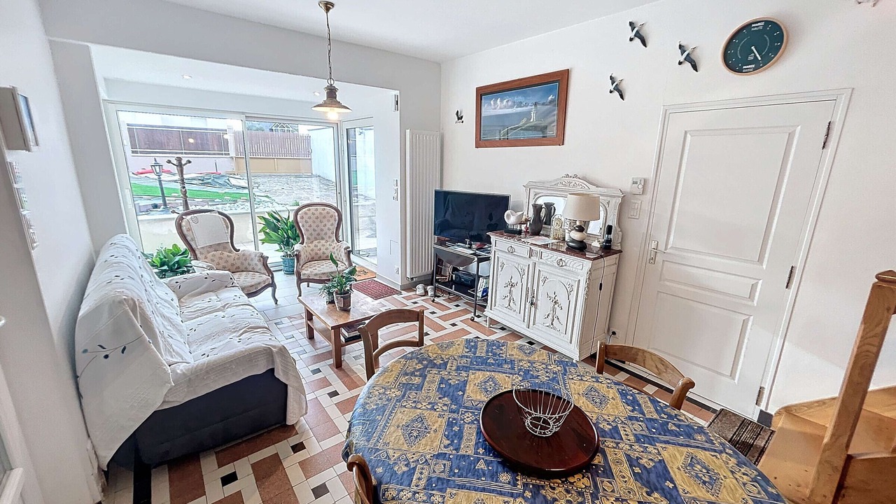 Photo of Livingroom in Jullouville-les-Pins