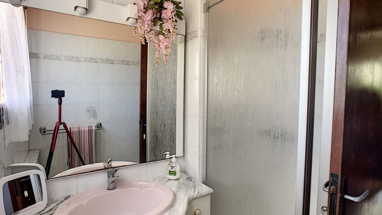 Photo of Bathroom in Saint-Pair-sur-Mer