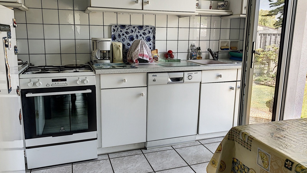 Photo of Kitchen in Saint-Pair-sur-Mer