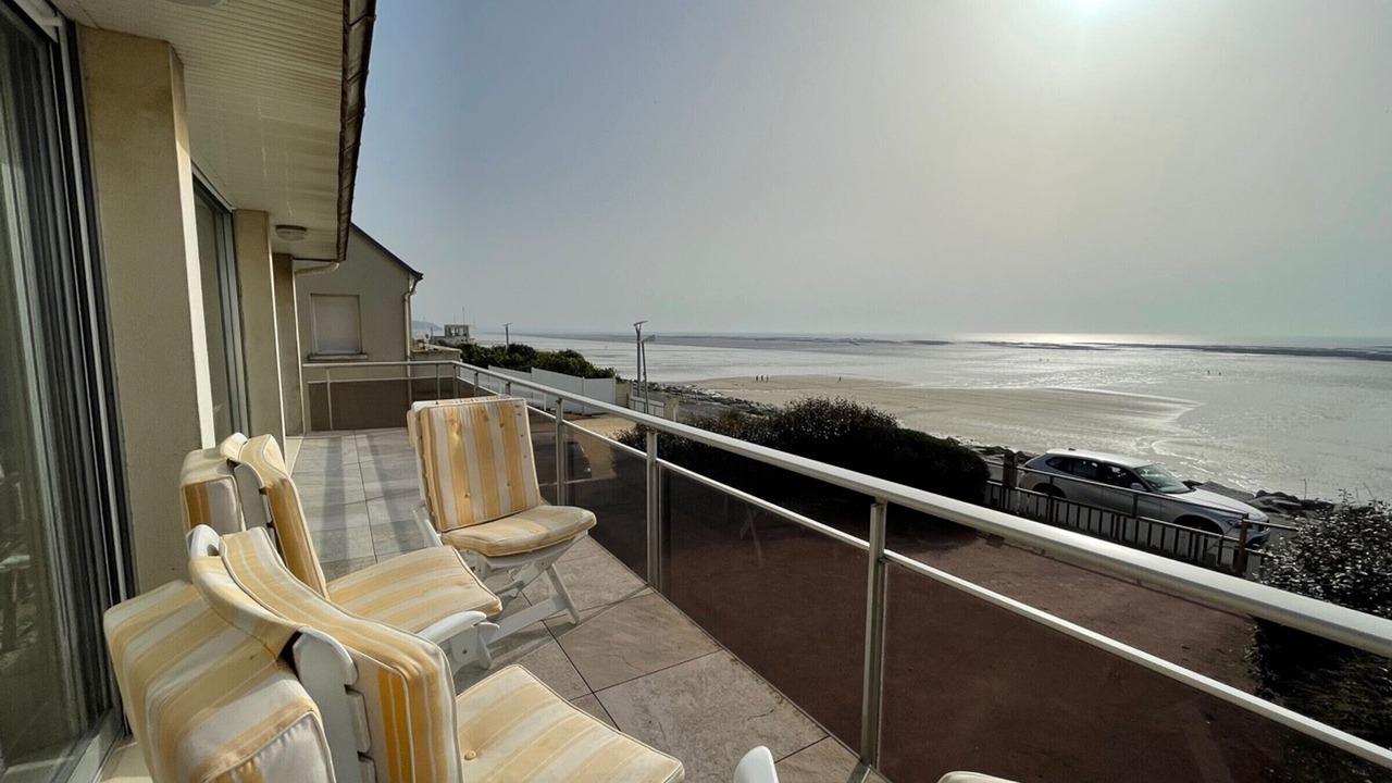 Photo of Patio Balcony in Saint-Pair-sur-Mer