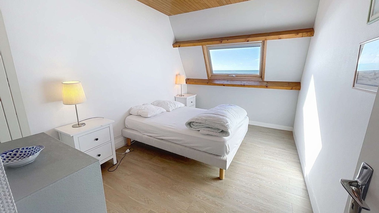 Photo of Bedroom in Saint-Pair-sur-Mer