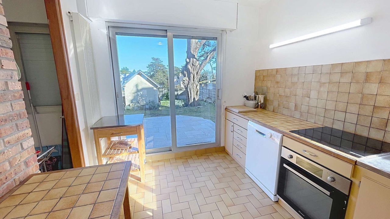 Photo of Kitchen in Saint-Pair-sur-Mer