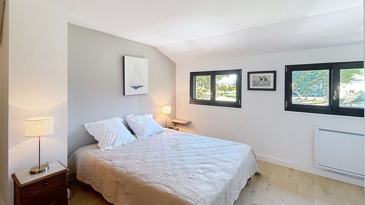 Photo of Bedroom in Saint-Pair-sur-Mer