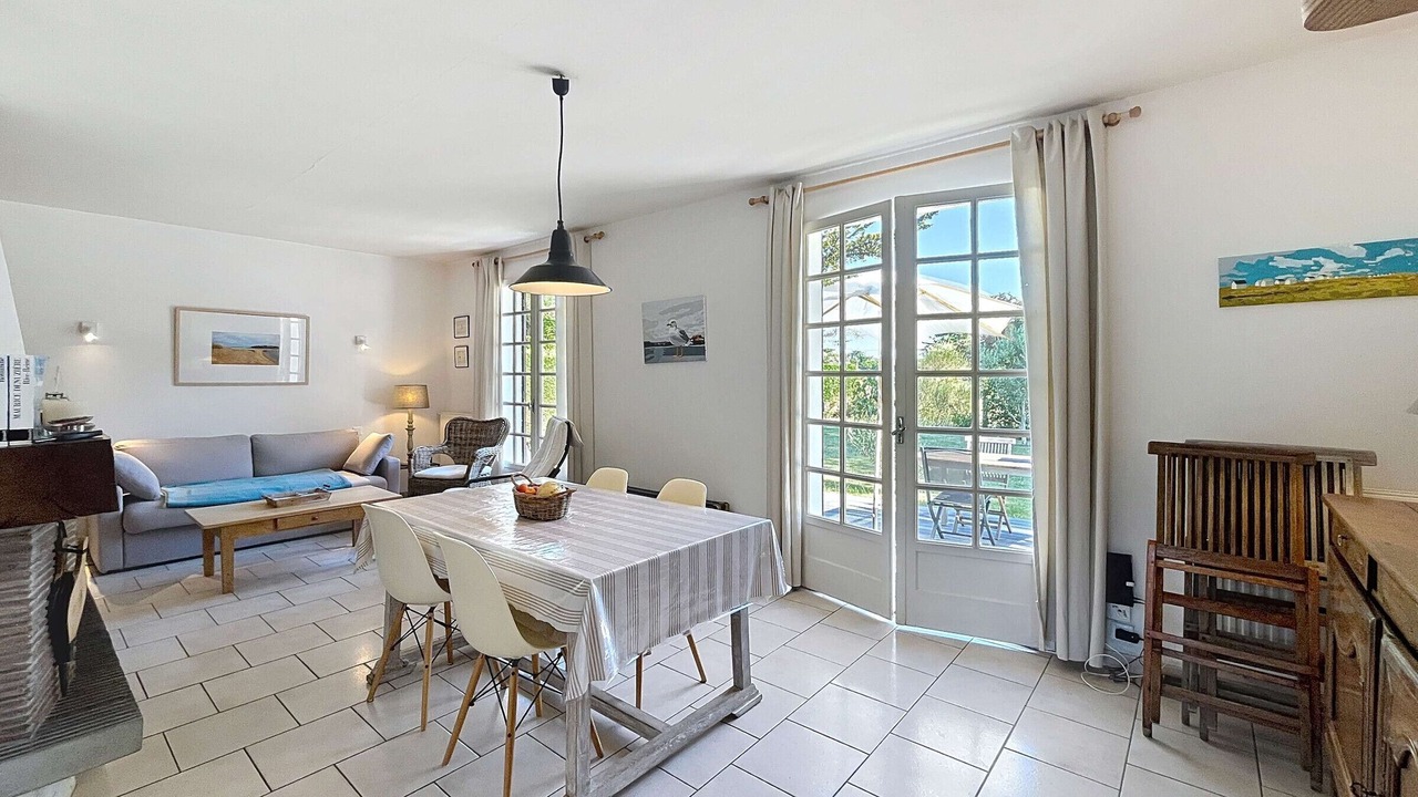 Photo of Livingroom in Saint-Pair-sur-Mer