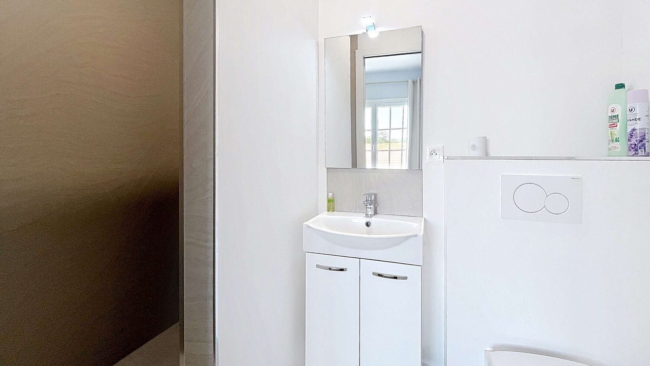 Photo of Bathroom in Jullouville-les-Pins