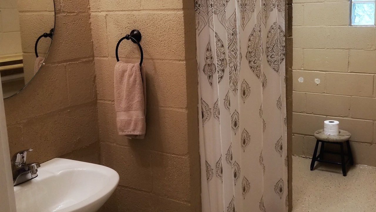 Photo of Bathroom in Newnata