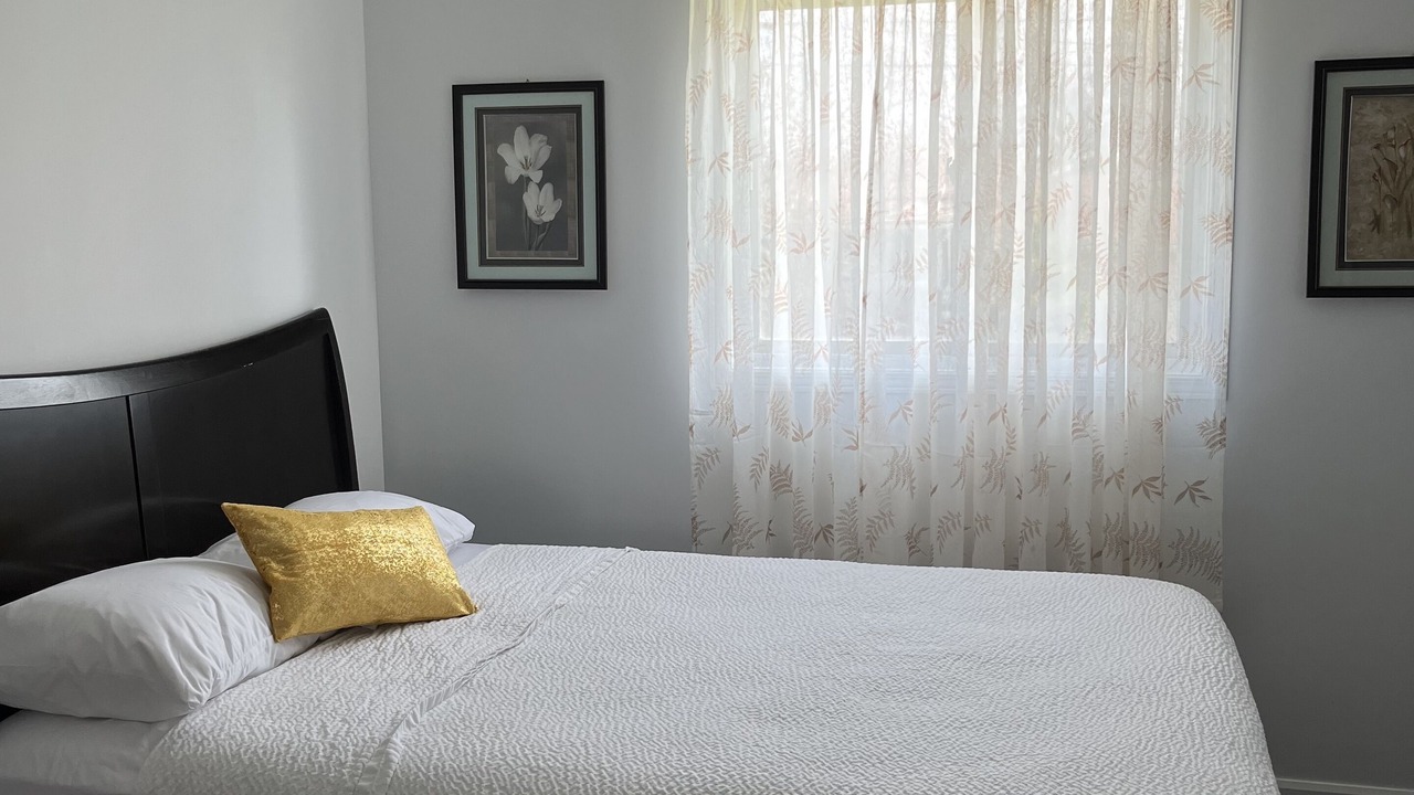 Photo of Bedroom in Fort Erie