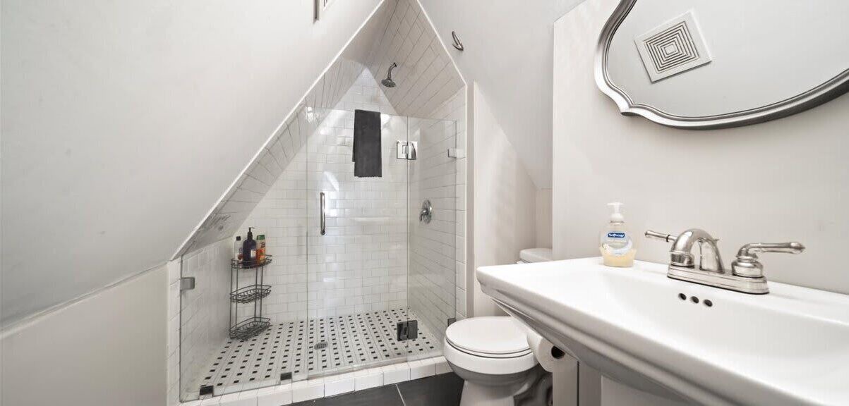 Photo of Bathroom in Cherry Street