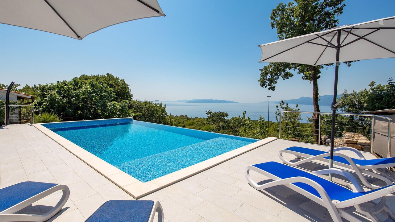 Photo of Outdoor in Rubesi