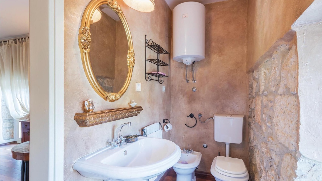Photo of Bathroom in Pomer