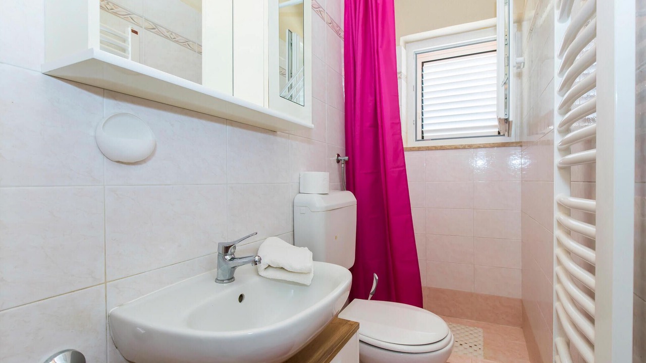 Photo of Bathroom in Vinez