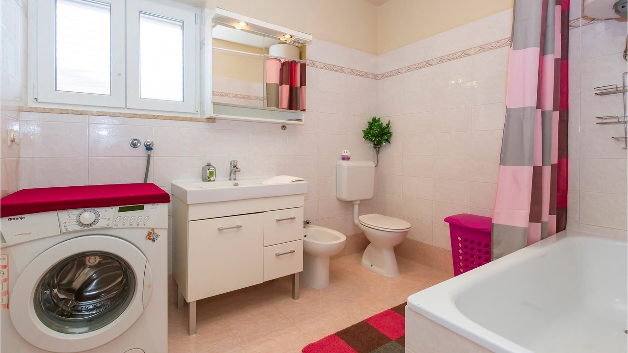 Photo of Bathroom in Vinez