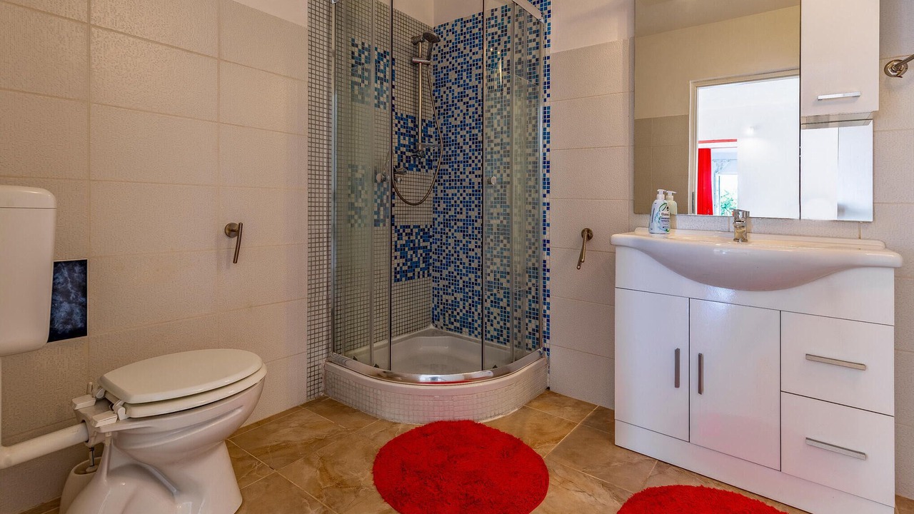 Photo of Bathroom in Sisan