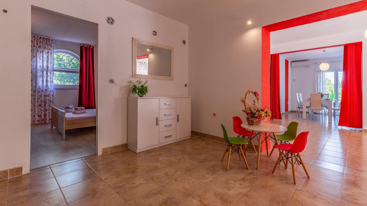 Photo of Bedroom in Sisan
