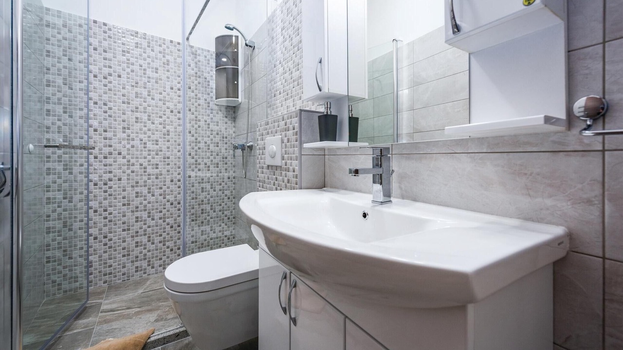 Photo of Bathroom in Plomin