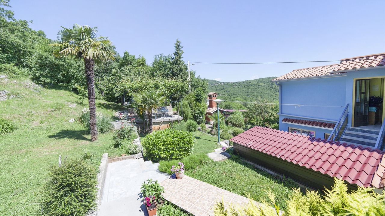 Photo of Outdoor in Brsec