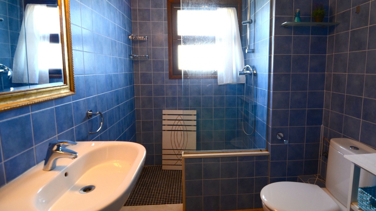 Photo of Bathroom in Pals