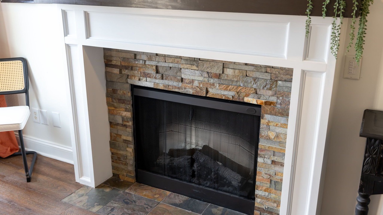 Photo of Livingroom in North Capitol