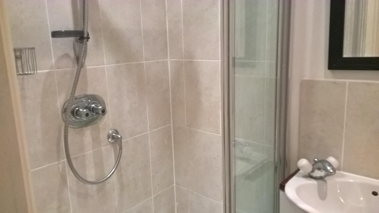 Photo of Bathroom in Flamstead