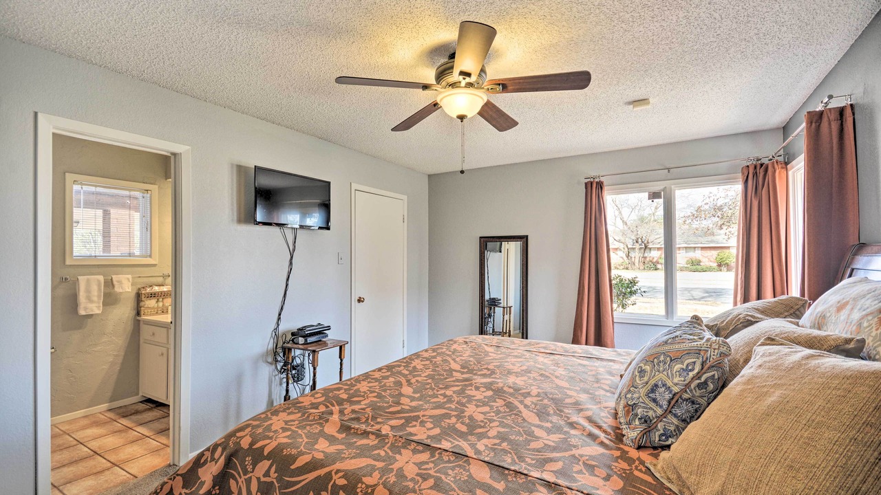 Photo of Bedroom in Heart of Lubbock