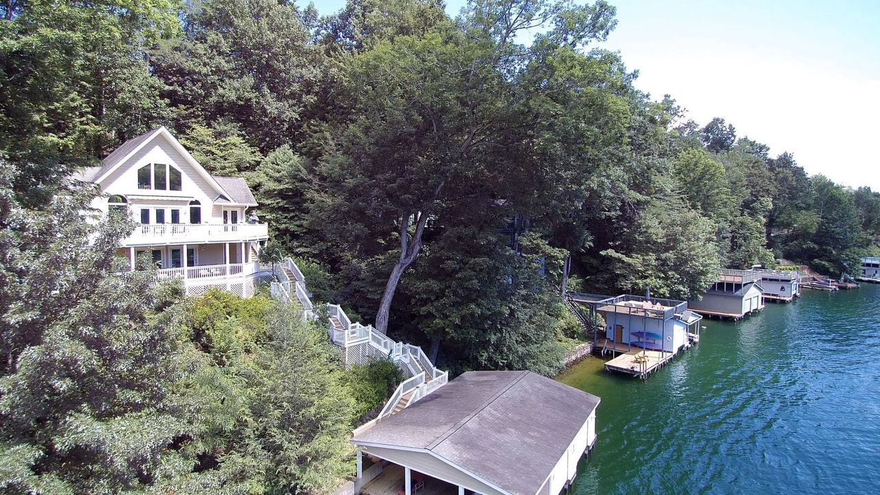 Photo of Outdoor in Lake Lure
