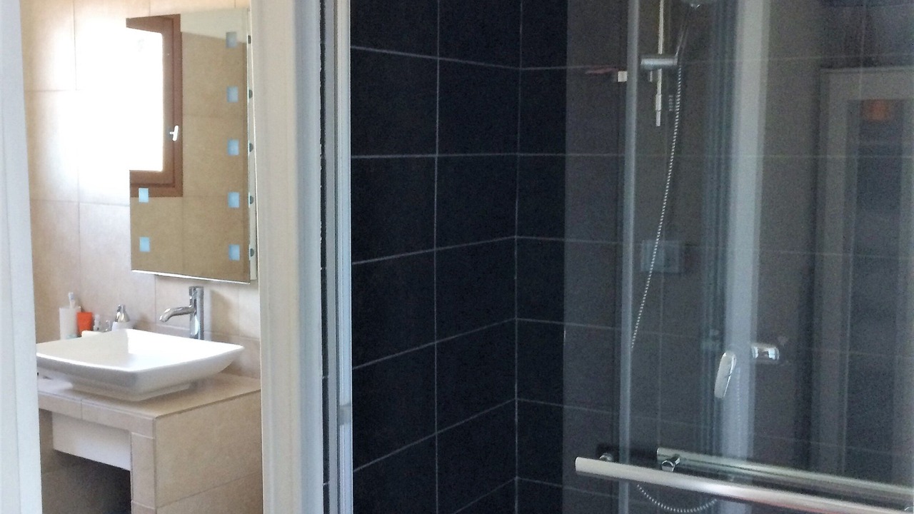 Photo of Bathroom in Abeilhan