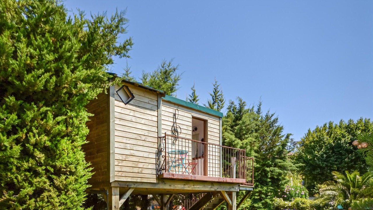 Photo of Others in Caderousse