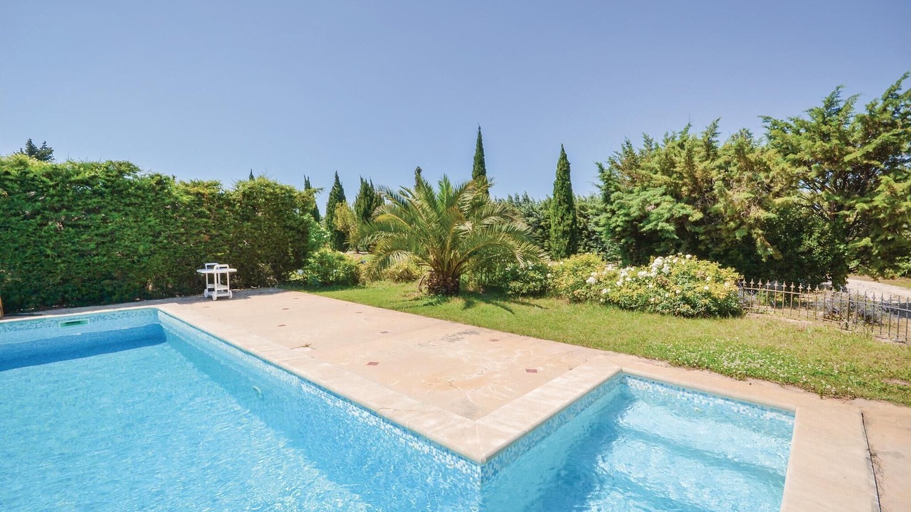 Photo of Outdoor in Caderousse