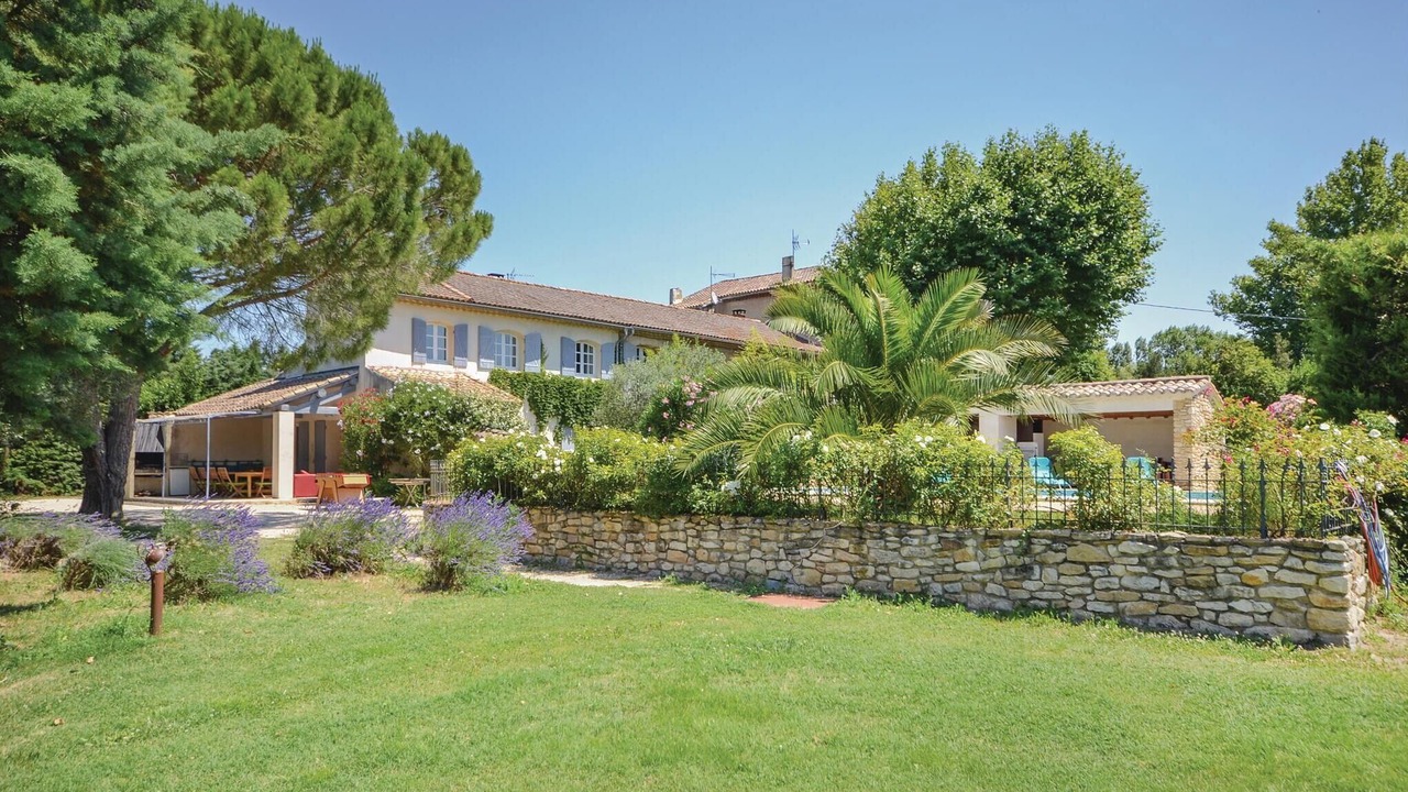 Photo of Others in Caderousse