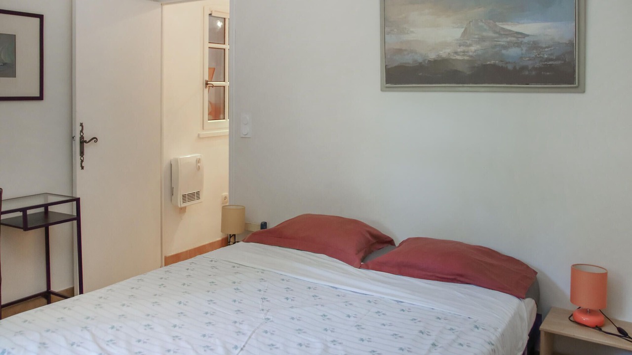 Photo of Others in Caderousse