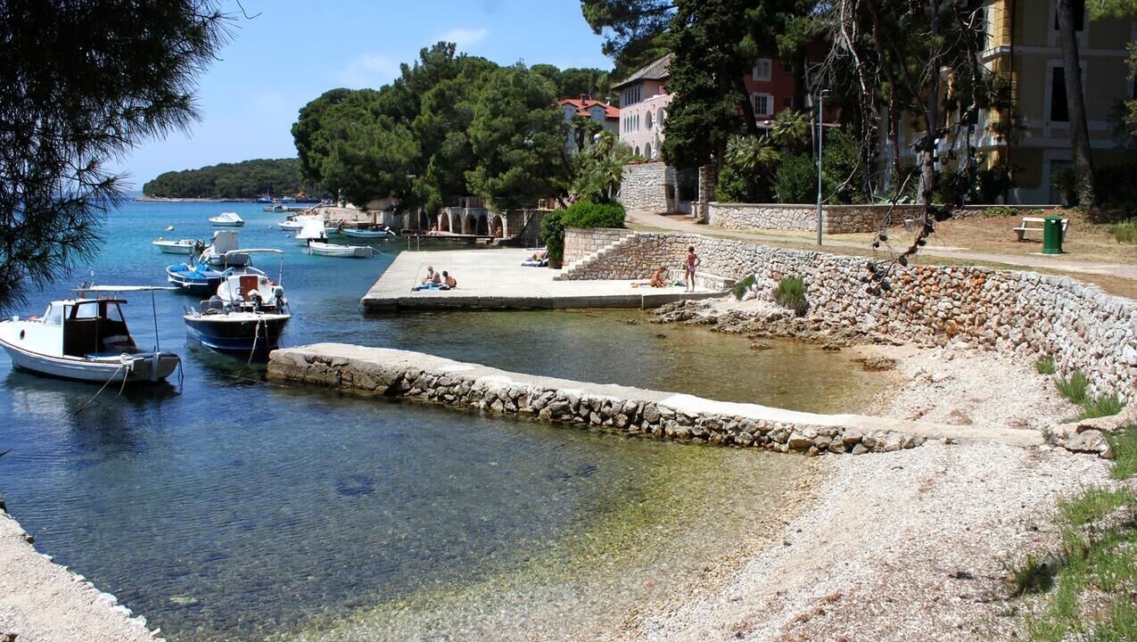 Photo of Others in Cove Murtar