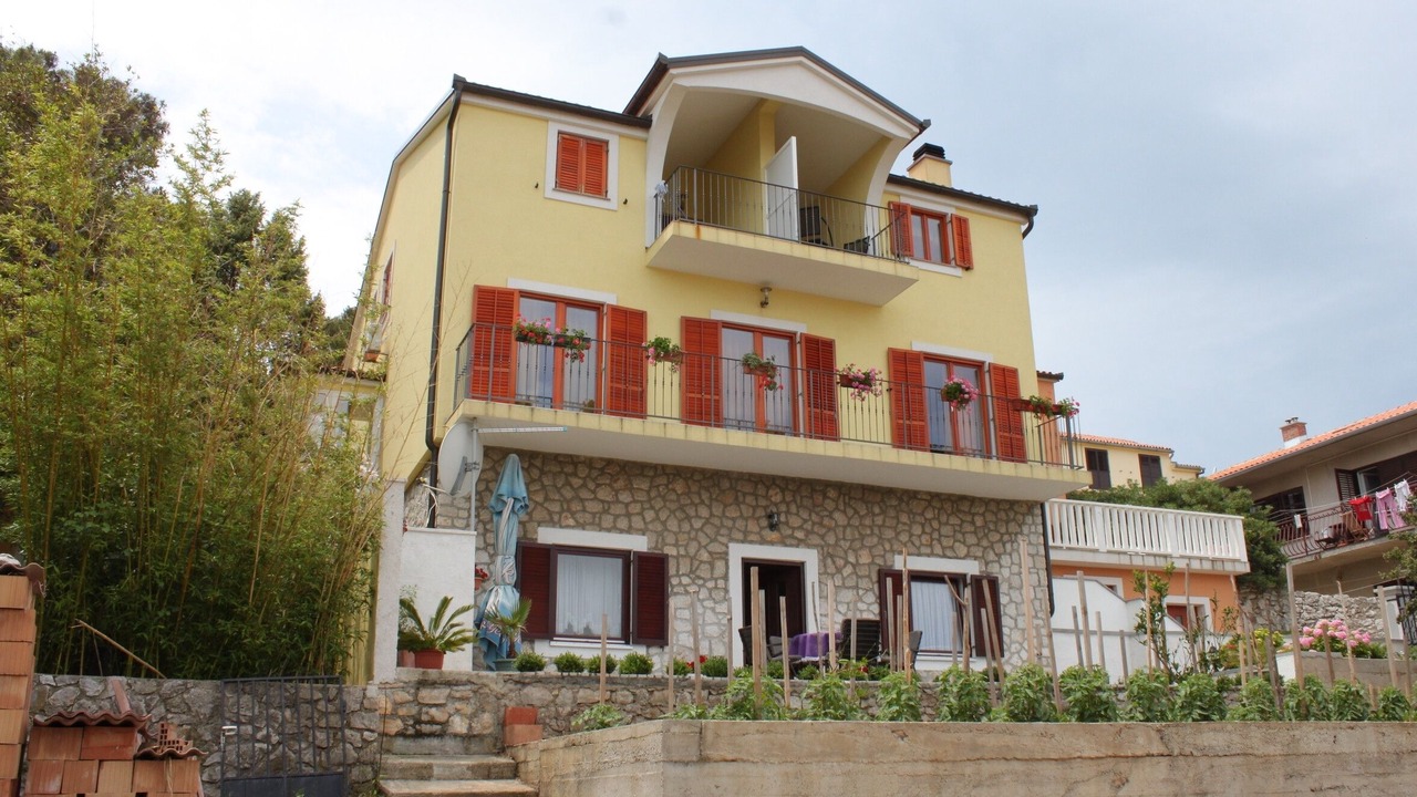 Photo of Outdoor in Cove Murtar