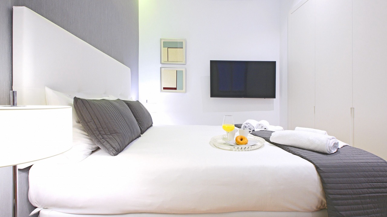 Photo of Bedroom in Golden Triangle of Art
